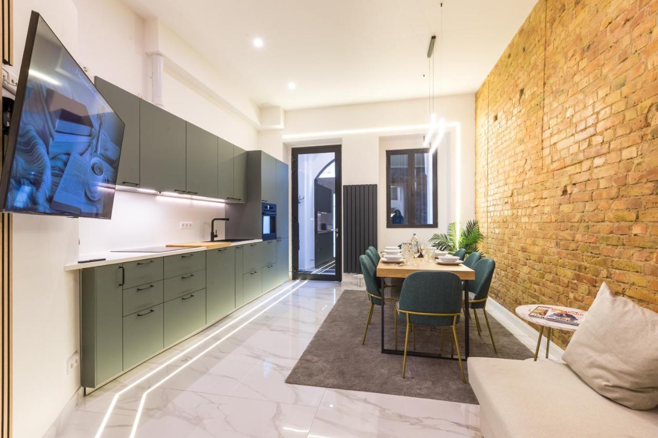 Hevals Spa & Design Apartment Berlin Exterior foto