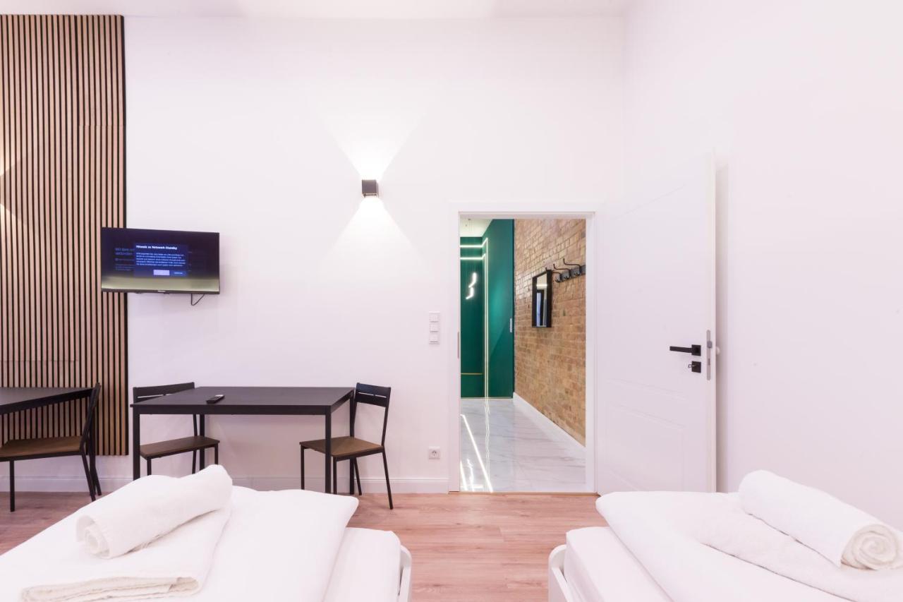 Hevals Spa & Design Apartment Berlin Exterior foto