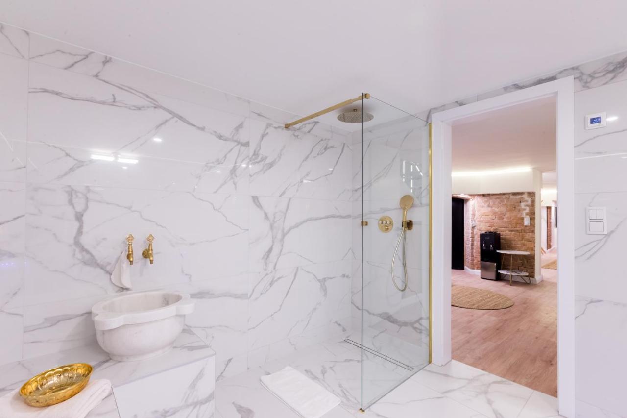 Hevals Spa & Design Apartment Berlin Exterior foto