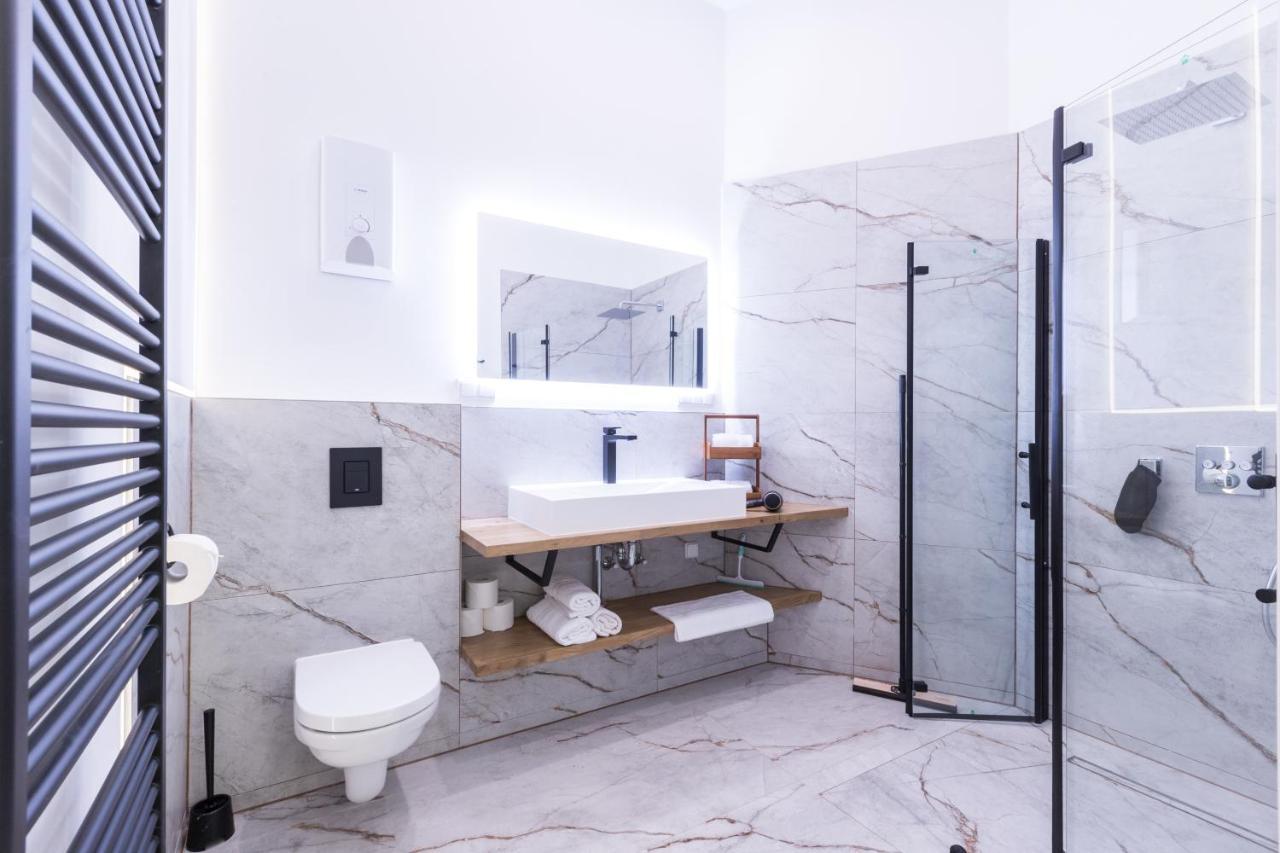 Hevals Spa & Design Apartment Berlin Exterior foto