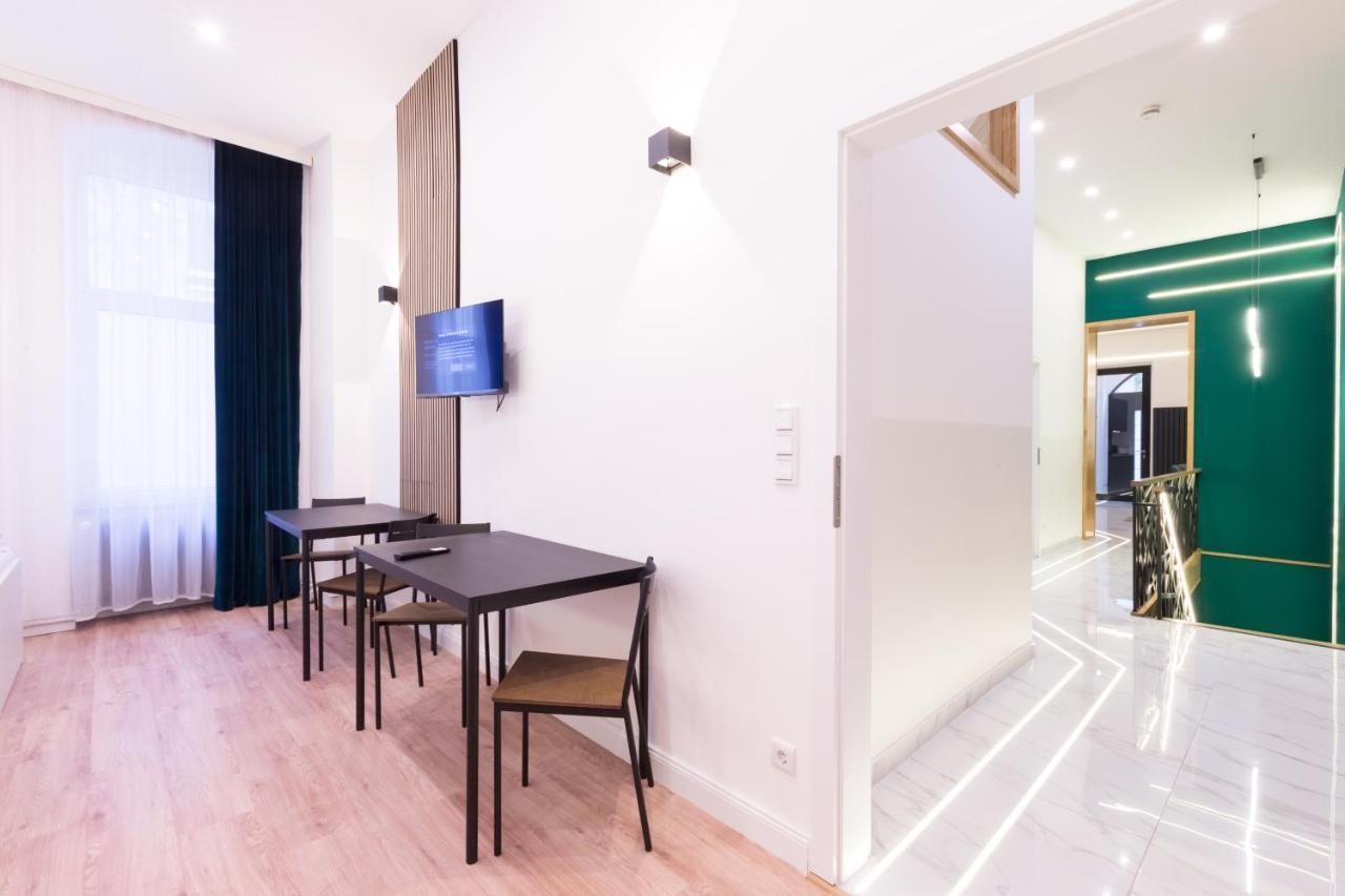 Hevals Spa & Design Apartment Berlin Exterior foto