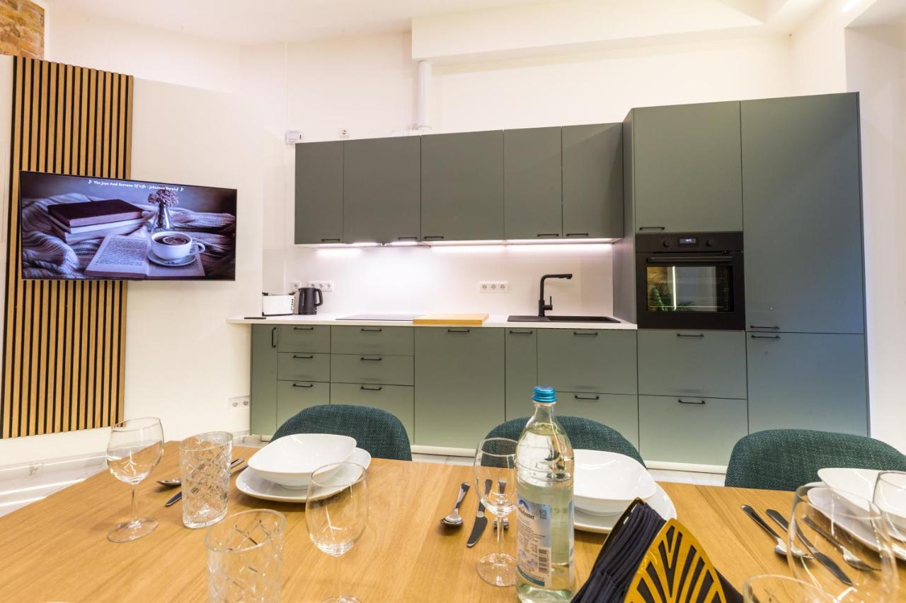 Hevals Spa & Design Apartment Berlin Exterior foto
